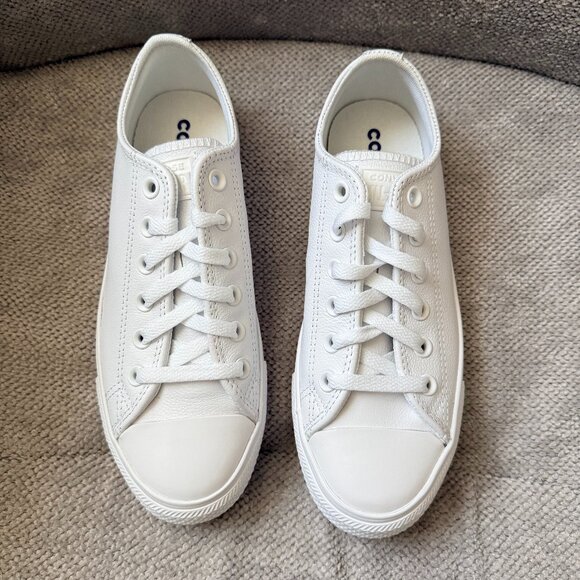 Converse All Stars Shoes - New in Box - Converse Chuck Taylor All Star Leather Sneakers